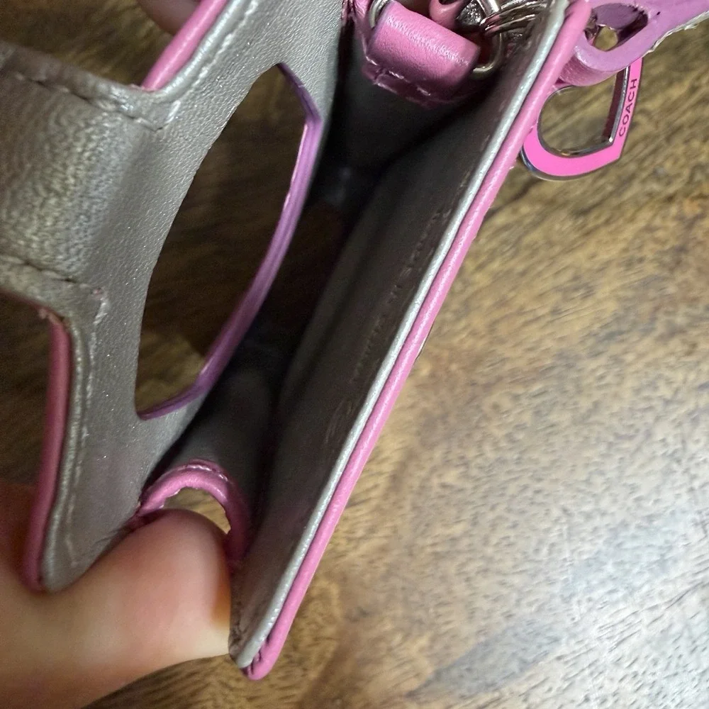 Coach case excellent